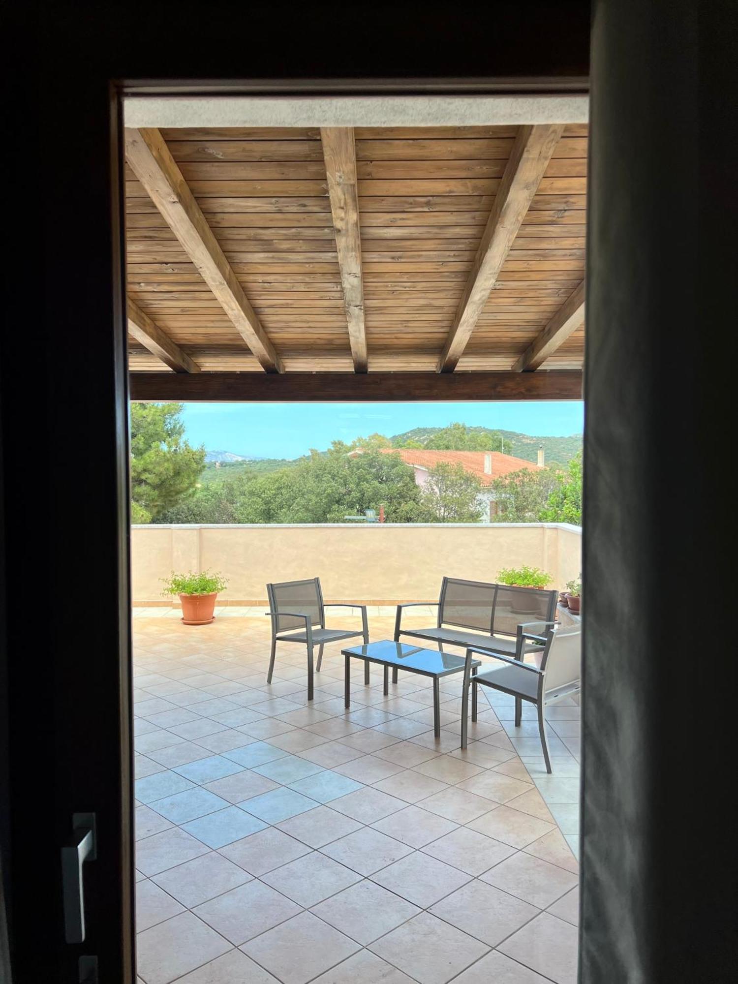 Отель La Terrazza Ольбия Экстерьер фото